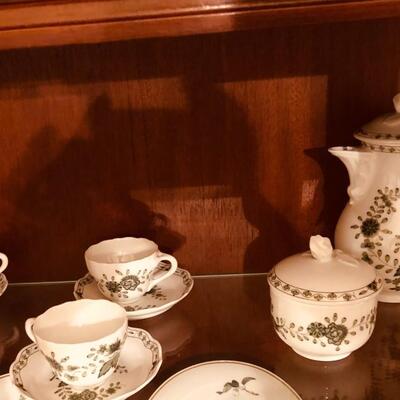 HutchenReuther Porcelain Tea Set 