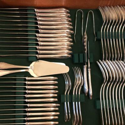 Traditional Pattern Silver-Plate Silverware 