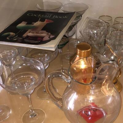 Drinkware/Barware Set with Gold Motif 