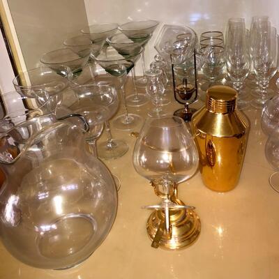 Drinkware/Barware Set with Gold Motif 