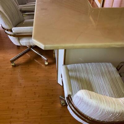 Vintage Retro Freestanding Bar with Four Swivel Chairs