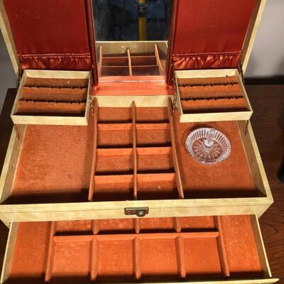 Jewelry Box with Ring Holder