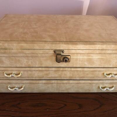 Jewelry Box with Ring Holder