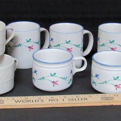 Mugs Lot: Savior Vivre 2 Sizes and Farberware Trellis Small Size