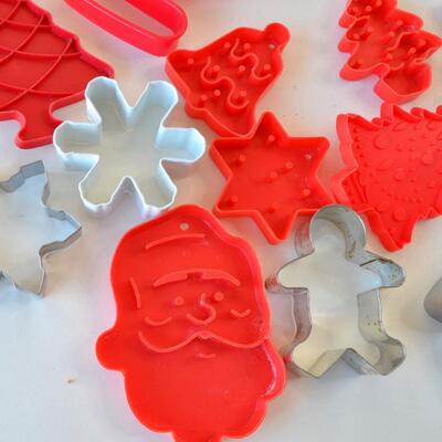 19 Cookie Cutters - Christmas Themed - 7 Metal and 12 Plastic