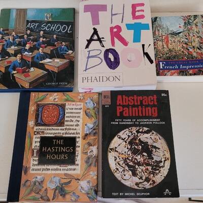 Lot 59: Art Books Lot