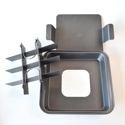 Chicago Metallic Bakeware - Brownie Pan - Bake, Lift, Server
