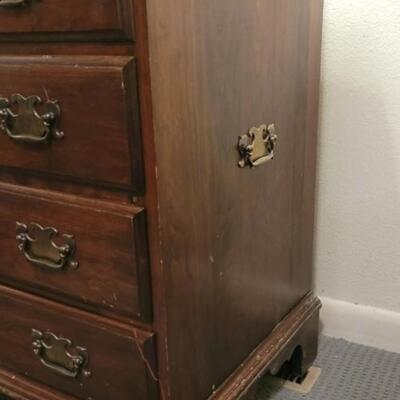 Lot 121: Vintage Pennsylvania House Chest of Drawers