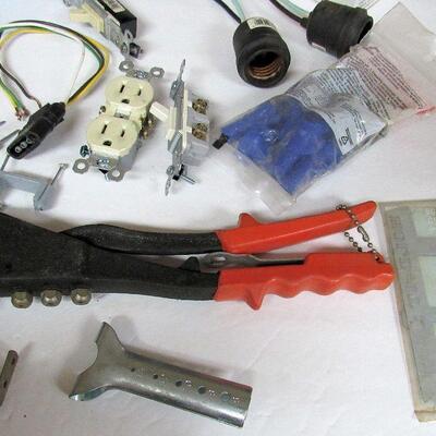 Lot of Older Electrical Items