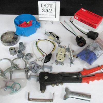 Lot of Older Electrical Items