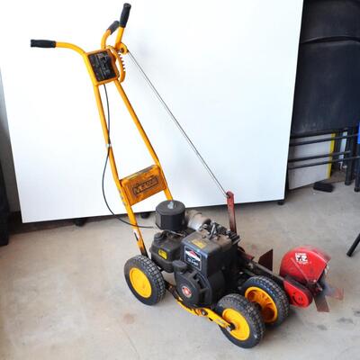 McLane Gas Powered Edger - Briggs & Stratton 3 HP | EstateSales.org