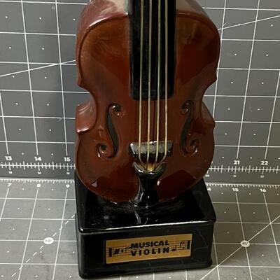 Musical Violin Decanter 