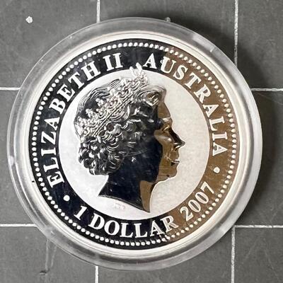 Elizabeth Australia One Dollar Coin Troy Once 2009 in Case 