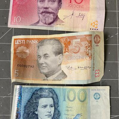 Foreign Krooni ESTONIA Money 10,5, 100