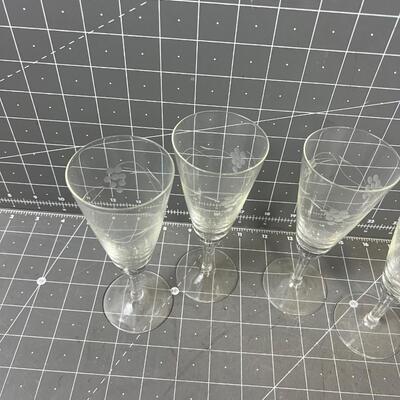 4 Etched Glass Flutes 