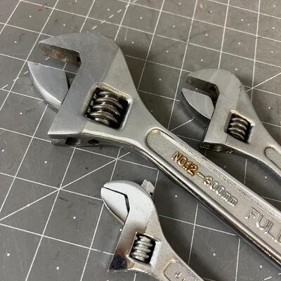 3 Adjustable Wrenches 
