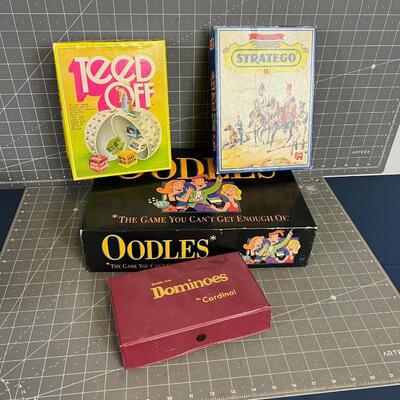 Game Lot - Stratego, Oddles, Dominoes (4)