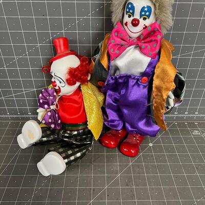 2 Clowns (one is musical) 