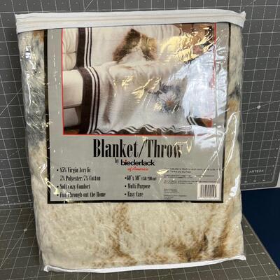 Fleece Blanket NEW in the Package 