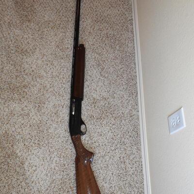Remington 1100 shotgun