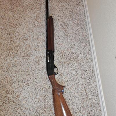 Remington 1100 shotgun