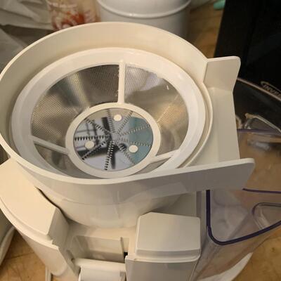 Electric Rice Cooker, Dehydrator and Juicer