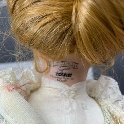 #92 Seymour Mann Connoisseur Doll Collection