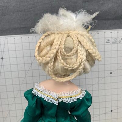#94 Marie Antoinette Porcelain Doll