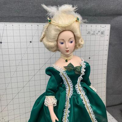 #94 Marie Antoinette Porcelain Doll