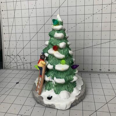 #137 Village Tree Decorating Porcelain Piece