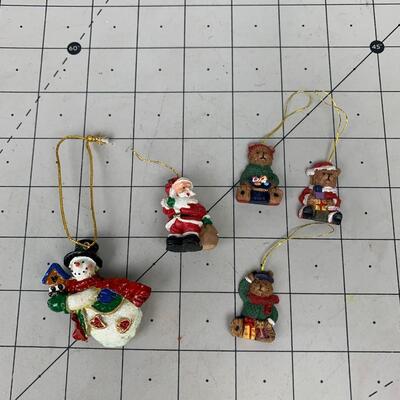#152 Tiny Bears & Ornaments
