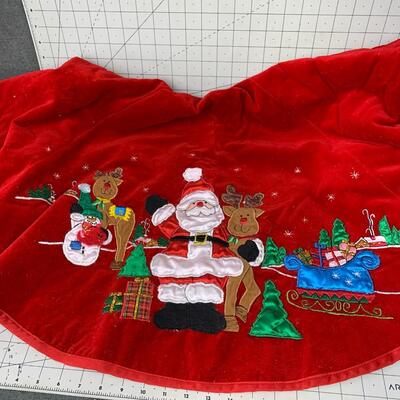 #160 Christmas Tree Skirt
