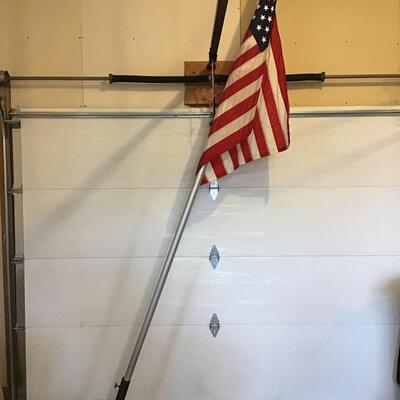 1009 - American Flag Pole w/Base
