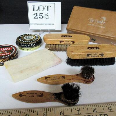 Vintage Kiwi Shoe Shine Set