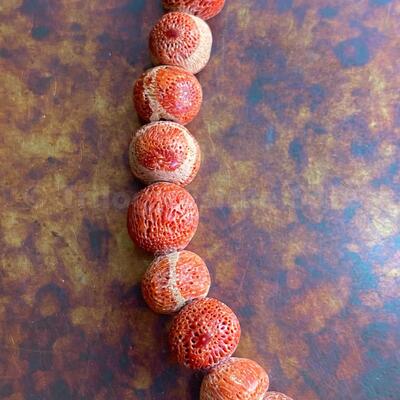 Sponge Coral Bead Choker