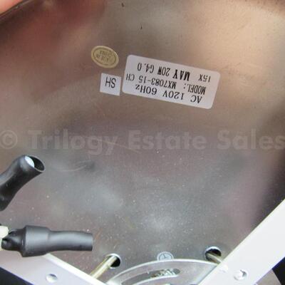 Ceiling fixture