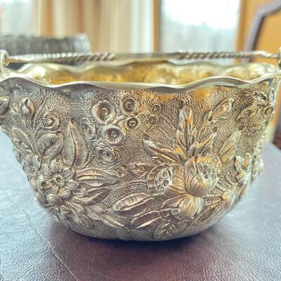 Whiting sterling silver rÃ©poussÃ© bowl