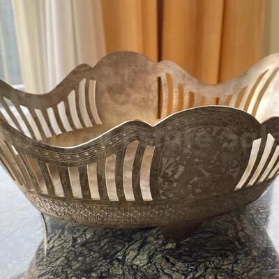 Persian 84 silver/Russian standard Persian oval bowl