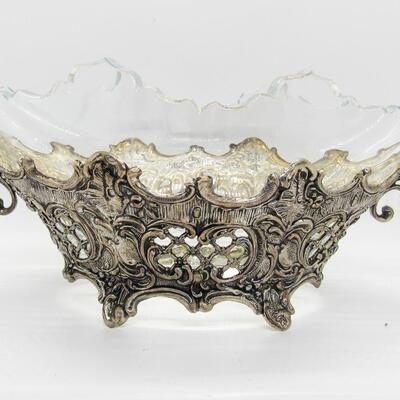 Silver Centerpiece with glass lining