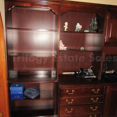 Office bookcases and desk set