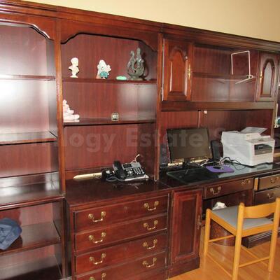 Office bookcases and desk set