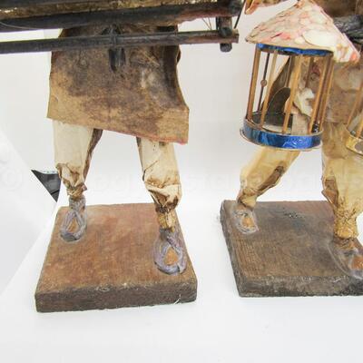 three papier machÃ© Figures handmade mexico