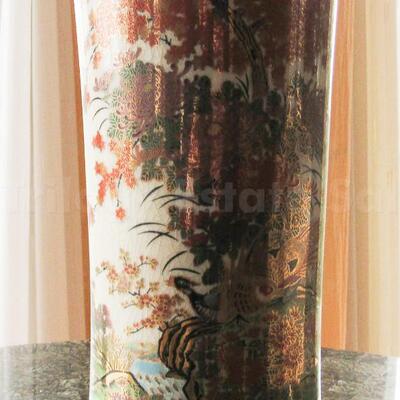 Satsumi vase
