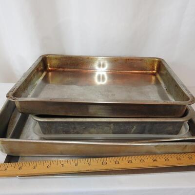 Baking pans