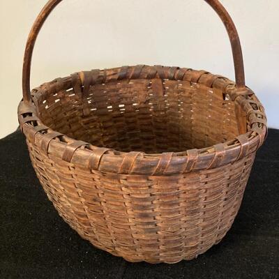 Vintage Egg Basket ... Round Gathering/Market Basket ... Woven Splint Wood with Bentwood Handle Primitive 10â€ x 10â€