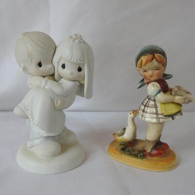 Pair of Figurines