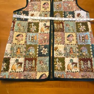 Vitabella Vest Folkart made in Norway open front