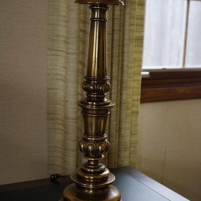 STIFFEL QUALITY BRASS TABLE LAMP WITH ORIGINAL FABRIC SHADE.