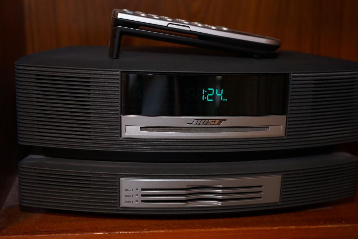 BOSE RADIO WITH CD DRIVE AND REMOTE