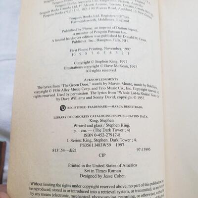 Stephen King wizard and glass book